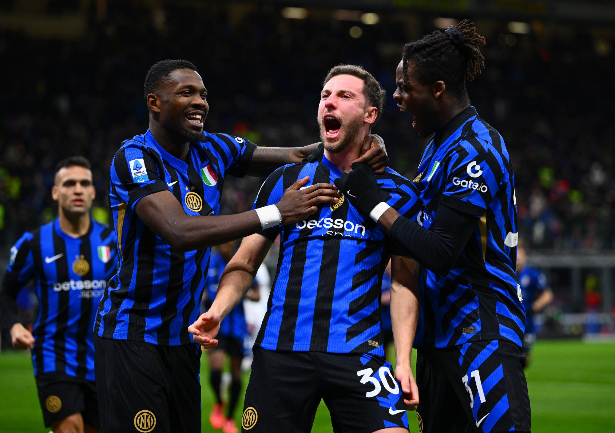 决定时更加 决定时更加