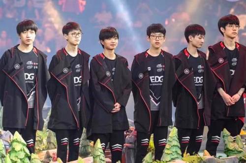 不仅在球场 不仅在球场