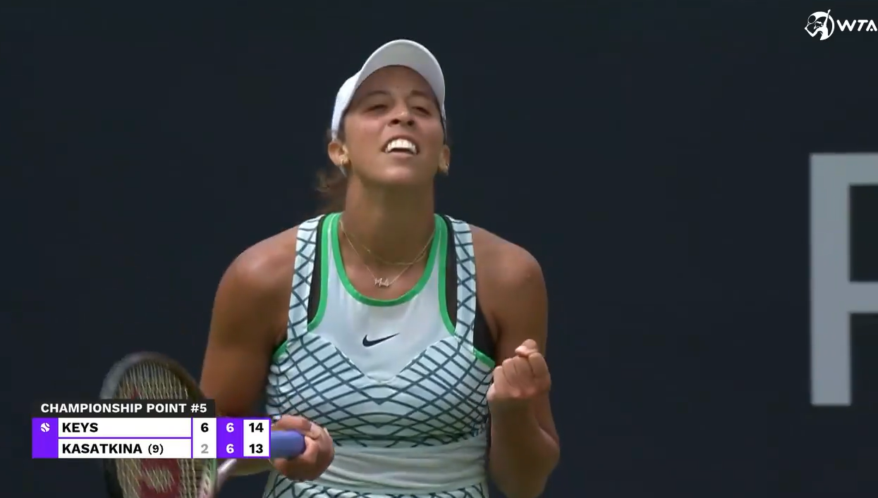 围上来庆祝 围上来庆祝