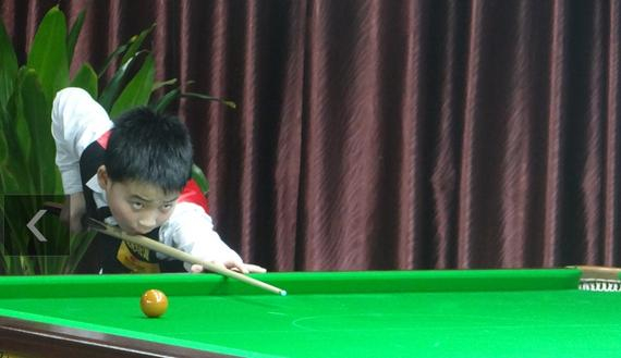 发球和底线 发球和底线